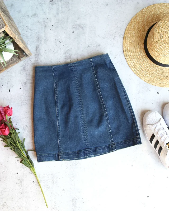 Honey Belle - High Waisted Denim Skirt with Back Zipper in Denim